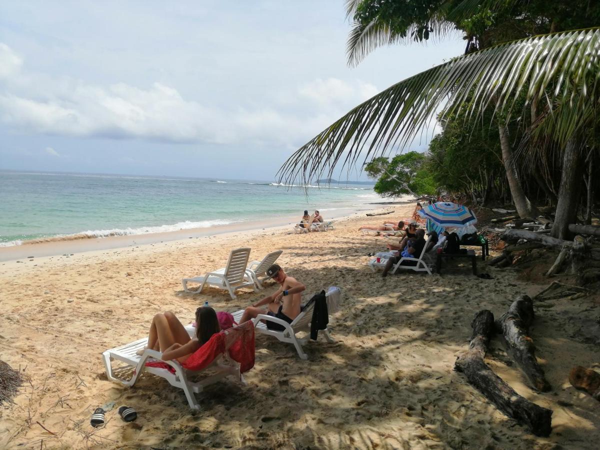 Sonny Island Resort Cabanas Frente Al Mar Punta Bajo Rico Extérieur photo