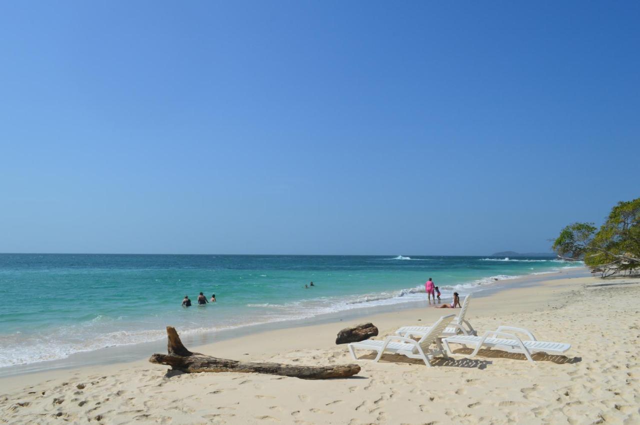 Sonny Island Resort Cabanas Frente Al Mar Punta Bajo Rico Extérieur photo